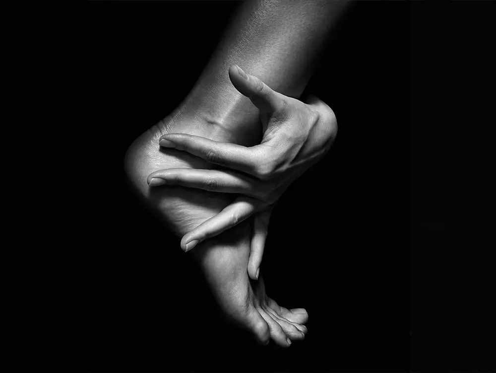 Η Gehwol, με εξειδίκευση στη φροντίδα ποδιών, δημιούργησε την Fusskraft Repair Cream για να αντιμετωπίσει αποτελεσματικά τα προβλήματα της πολύ ξηρής έως κατεστραμμένης επιδερμίδας.